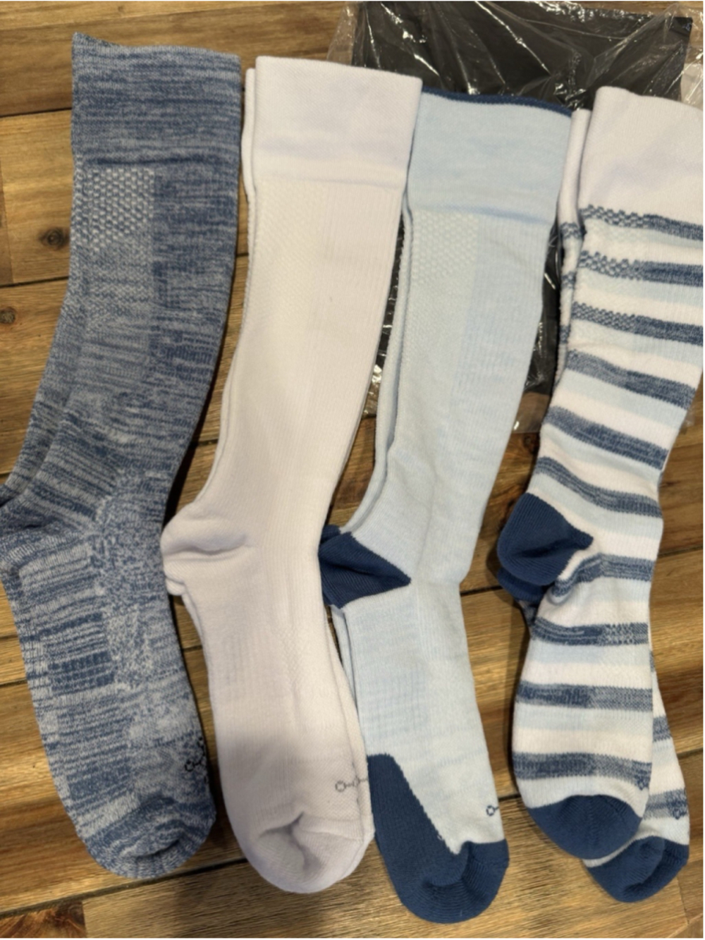 Tommie Copper 4 Pack UltraGuard Infra Knee High Compression Socks Blue 7-9.5 M